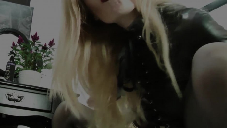 Goddess Celine – DANGEROUS TEMPTATION – LIFE RUIN ( DO NOT BUY THIS CLIP)